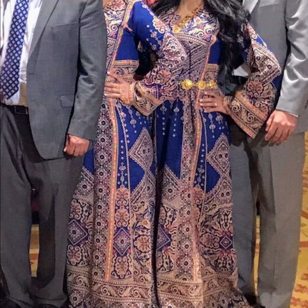 Traditional Palestinian Thobe